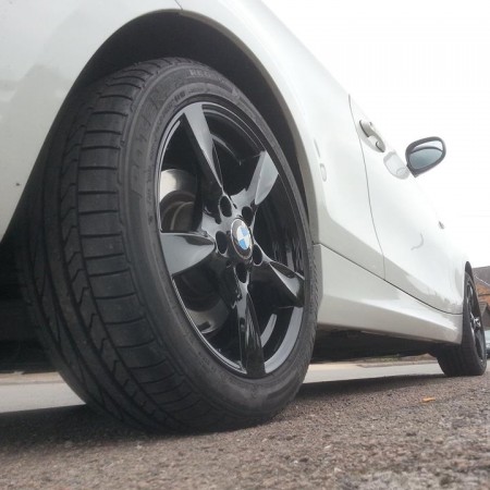 BMW Gloss Black Alloy Wheels Painting Nottingham Derby & Long Eaton