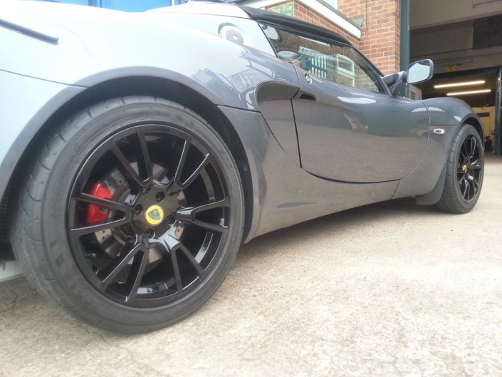 Lotus Elise alloy wheel refurbishment Nottingham Derby & Long Eaton