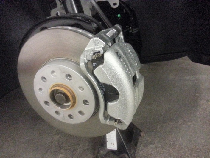 Skoda VRS Brake Caliper Painting Nottingham, Derby & Long Eaton