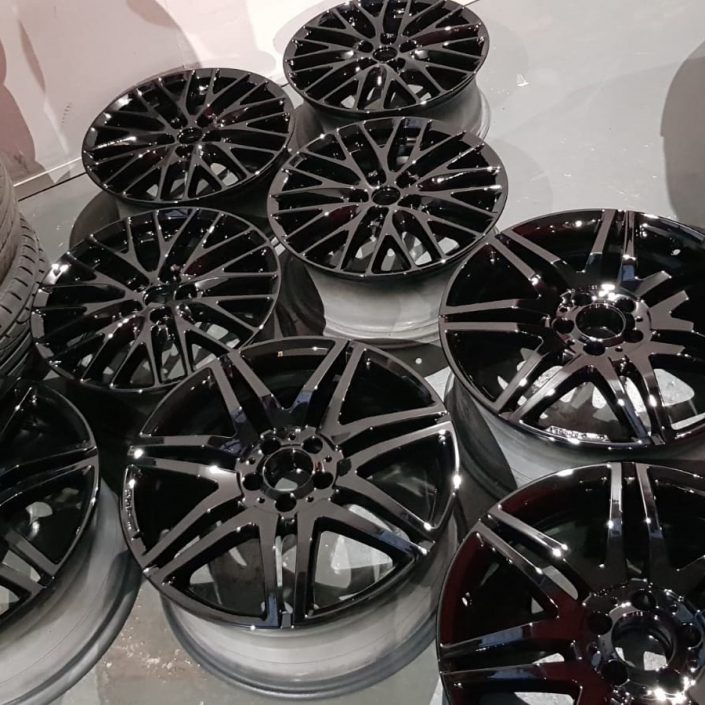 wet look gloss black painted alloy wheels not powder coated