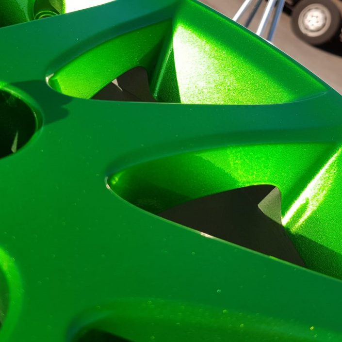 custom candy green colour alloy wheel specialist painting in Nottingham and Derby